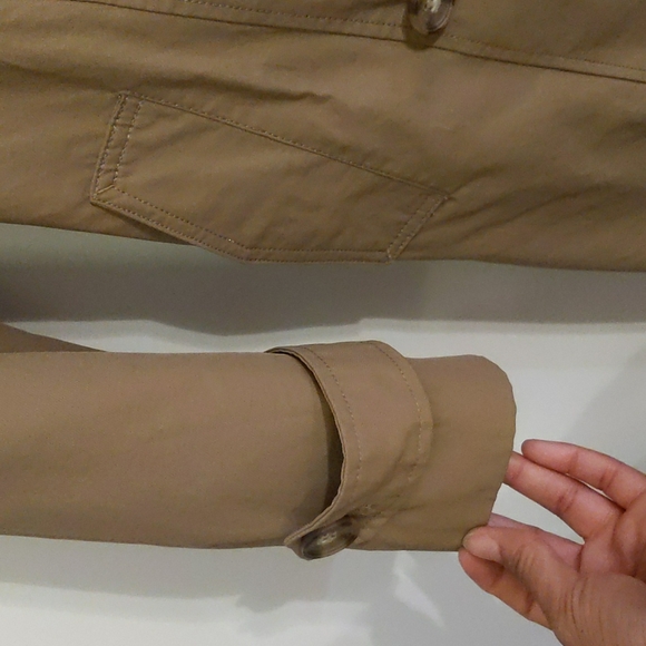 Classic Tommy Hilfiger Double-breasted Trench w/ Hood, Belt,& Pockets sz XS, Tan - Picture 2 of 14
